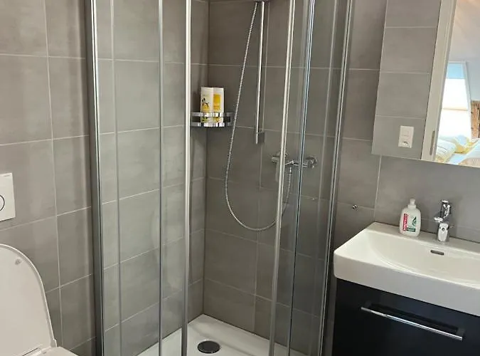 Jasmine إنترلاكن