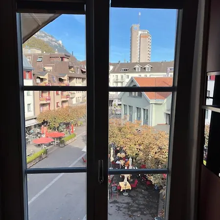 Jasmine אינטרלאקן